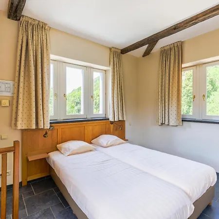 Holiday home Domaine Chateau De Dieupart Aywaille