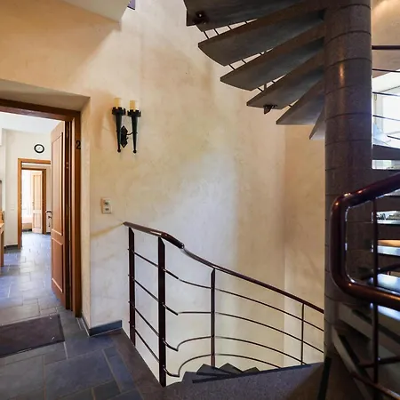 Domaine Chateau De Dieupart Holiday home Aywaille