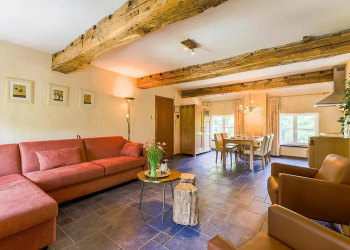 Domaine Chateau De Dieupart Casa vacanze *